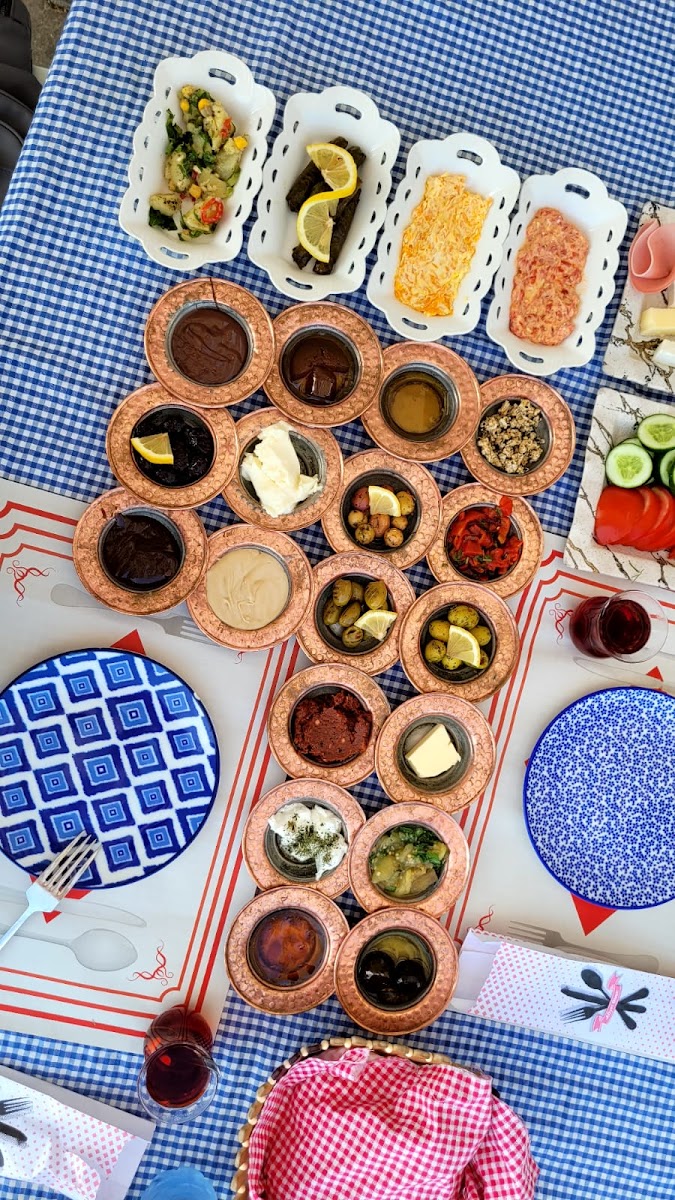 Selanik Cafe Restaurant-9